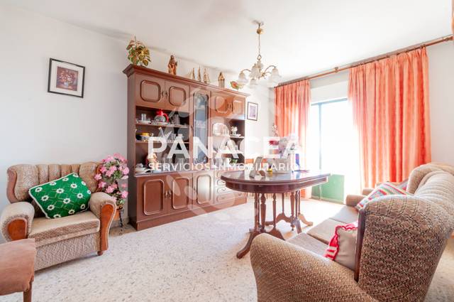 Casa-chalet en Venta en Albondón