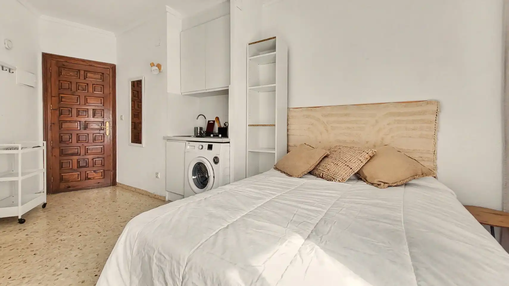 Habitación de Estudio en venta en Dénia con Aire acondicionado, Calefacción y Jardín privado