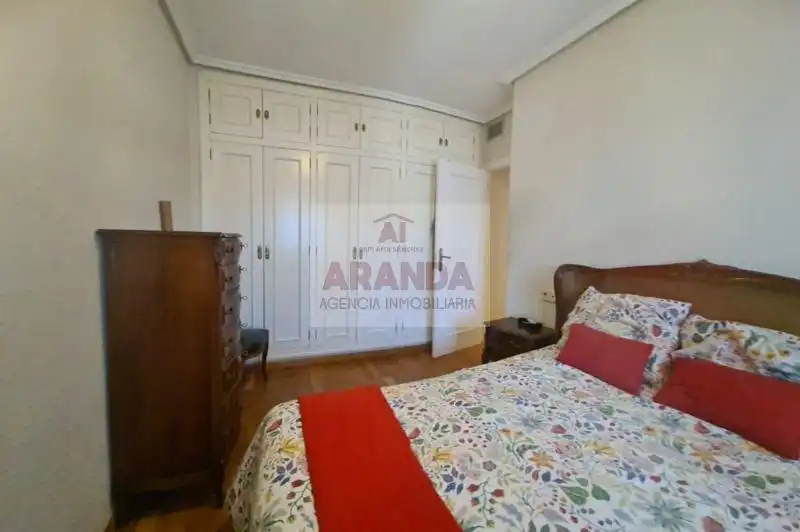 Habitación de Ático en venta en Zaragoza con Calefacción y Terraza