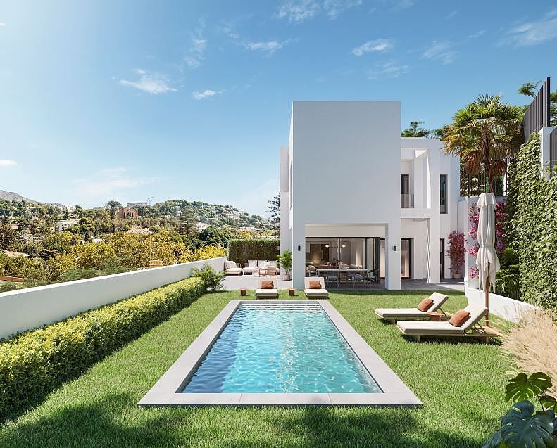 Vista exterior de Casa o xalet en venda en Málaga Capital amb Aire condicionat, Jardí privat i Terrassa