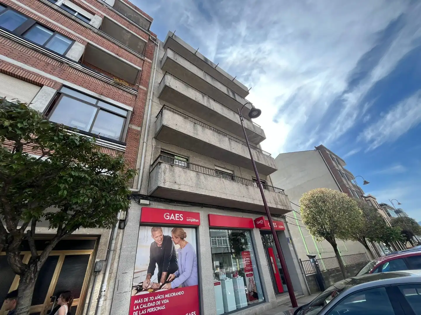 Vista exterior de Piso en venta en O Barco de Valdeorras   con Terraza, Trastero y Balcón