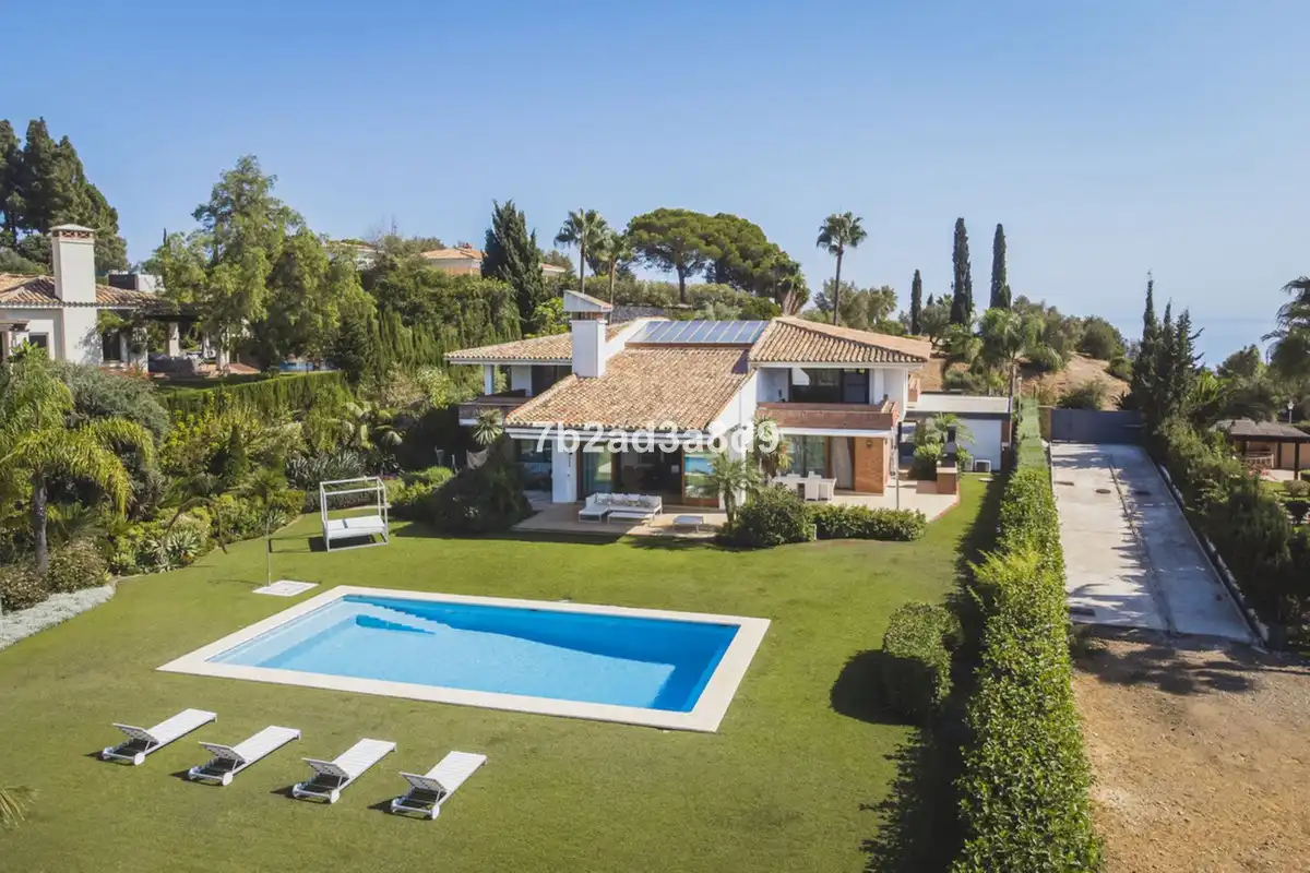 Jardí de Casa o xalet en venda en Marbella amb Aire condicionat, Jardí privat i Terrassa