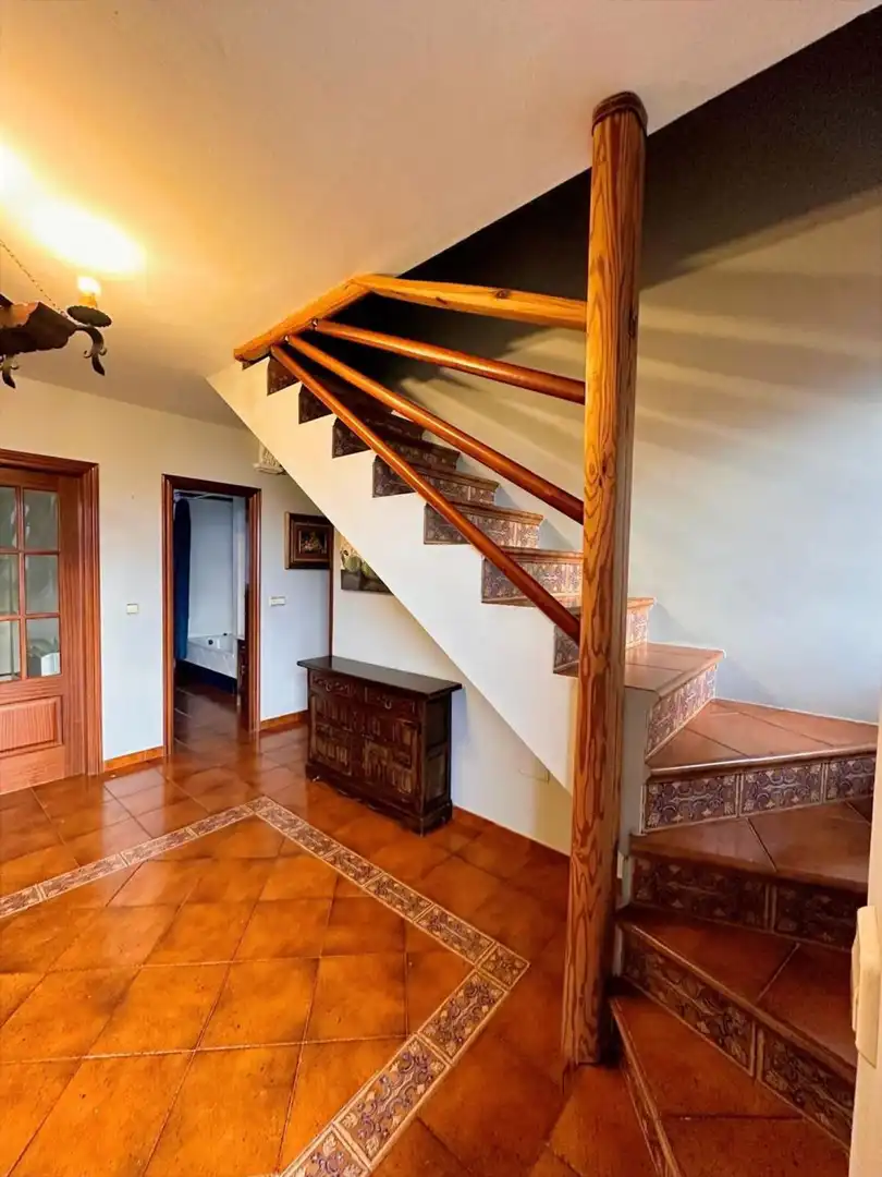 Chalet con jardín en venta en Calle Robaleira 17, imagen 32