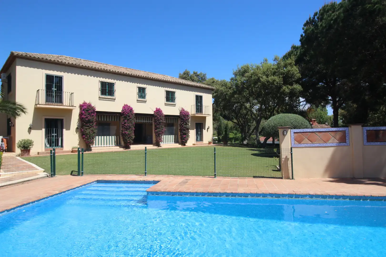 Casa con piscina en venta en Sotogrande Alto, imagen 2