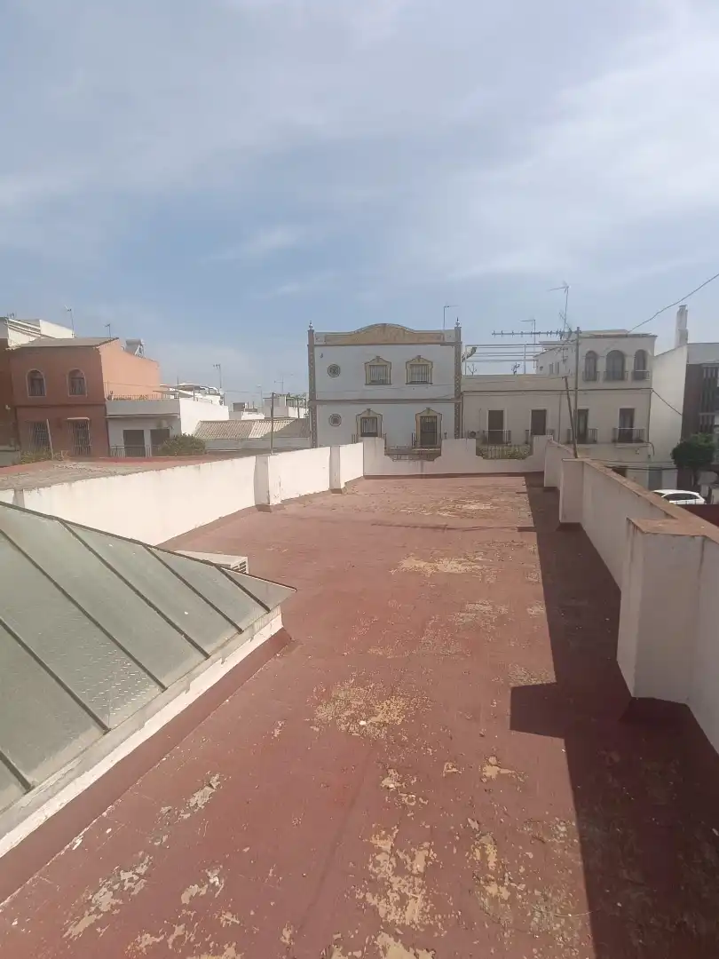 Vista exterior de Casa o chalet en venta en Camas con Jardín privado
