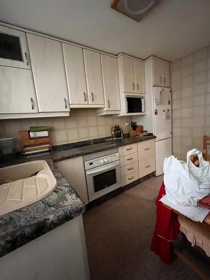 Kitchen of Flat for sale in Elda  with Air Conditioner and Furnished