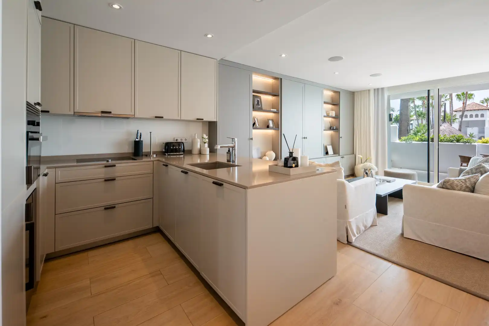 Apartamento con piscina en venta en Milla de Oro, imagen 17