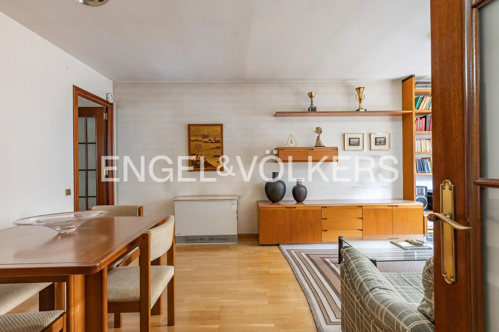 Sala d'estar de Àtic en venda en Cerdanyola del Vallès amb Calefacció, Parquet i Terrassa