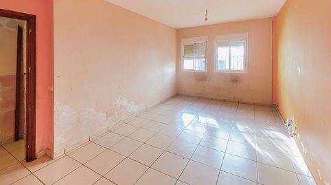 Foto 5 de Casa o chalet en venta en C/ Francisco de Vitoria, Mondejar - Junquillos, La Línea de la Concepción