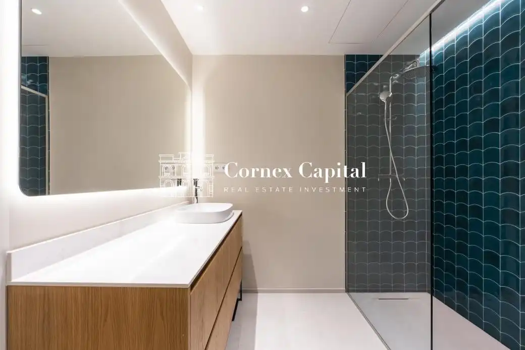 Baño de Piso en venta en Barcelona con Aire acondicionado, Terraza y Trastero
