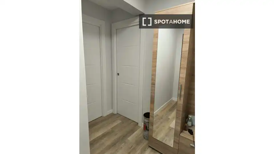 Dormitori de Apartament per a compartir en Bilbao  amb Aire condicionat, Calefacció i Terrassa