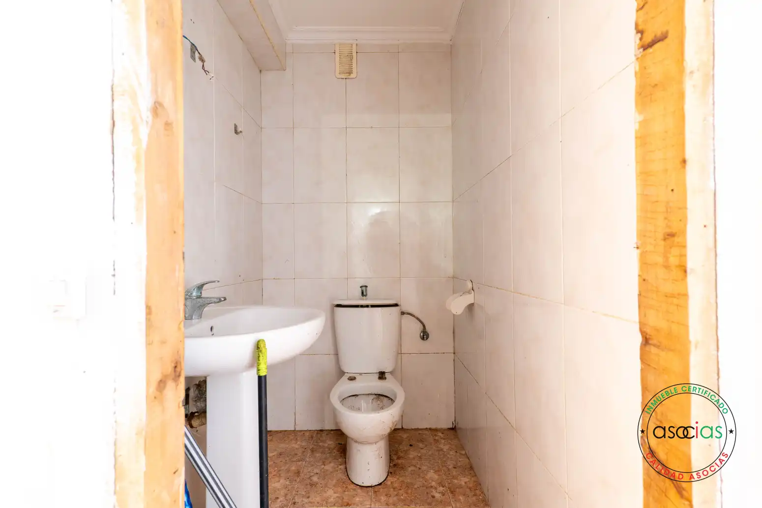 Badezimmer von Wohnung zum Verkauf in Gijón  mit Heizung, Parkett und Balkon