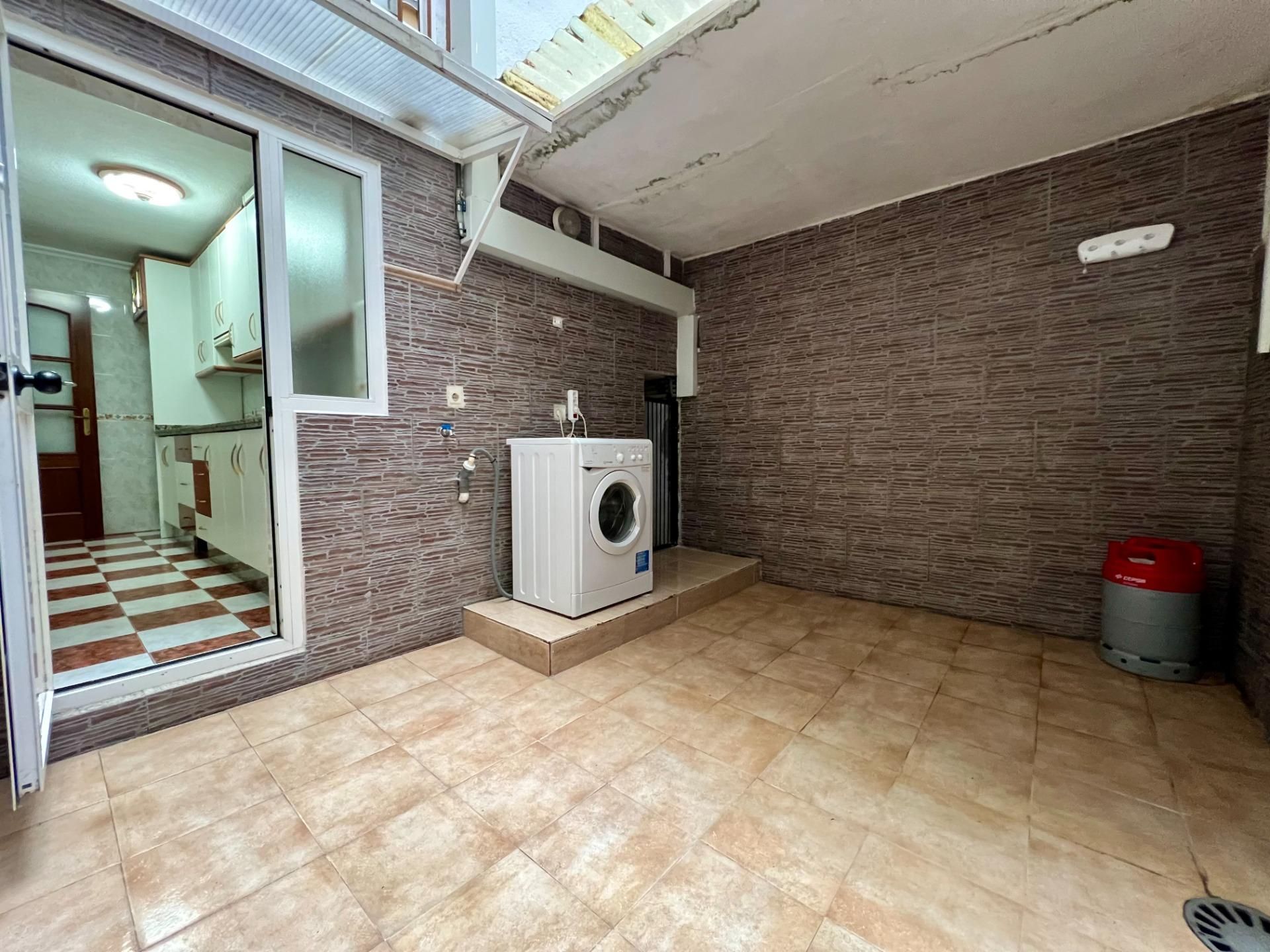 Flat for sale in  SOLEA, Poniente-Norte - Miralbaida - Parque Azahara