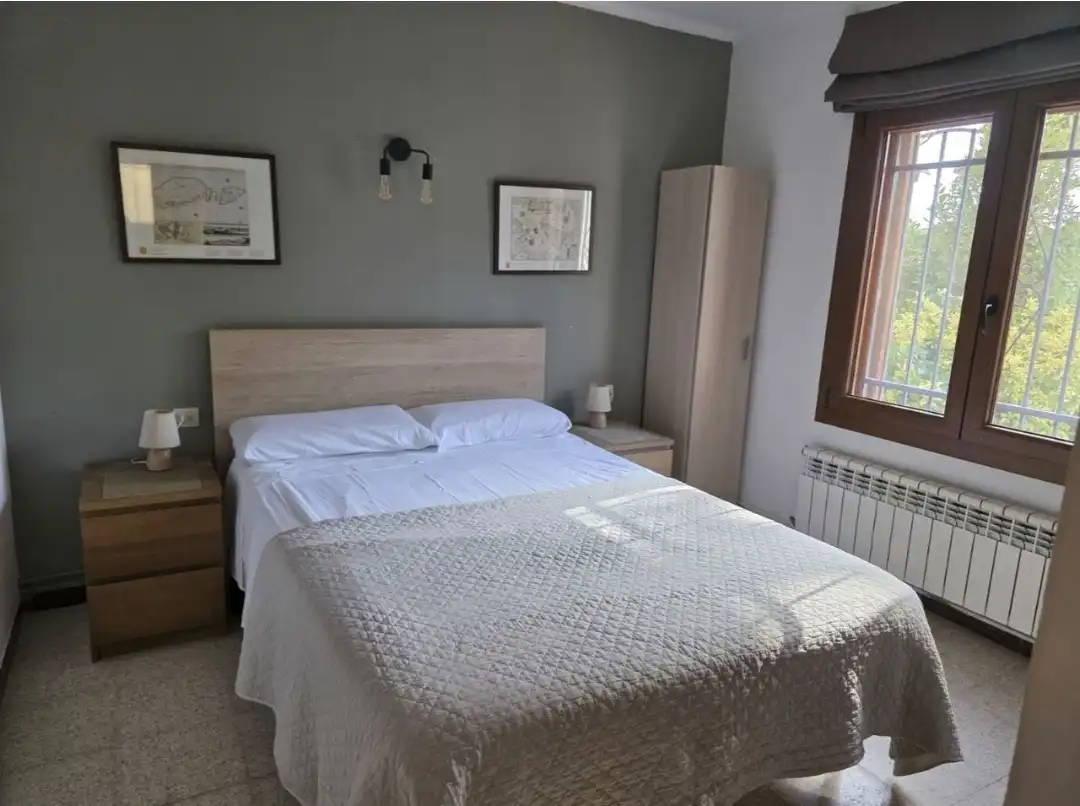 Habitación de Casa adosada de alquiler en Begur con Aire acondicionado, Calefacción y Jardín privado