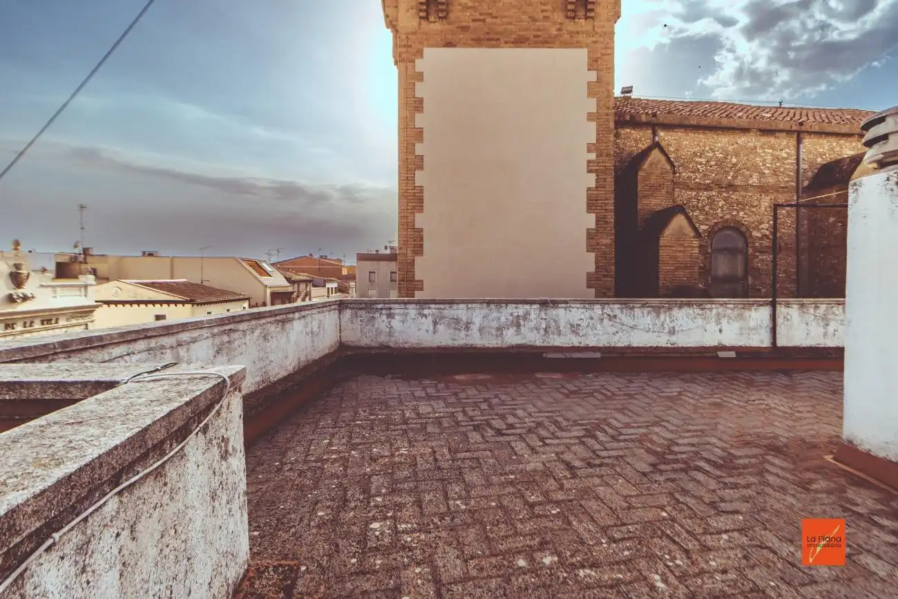 Terraza de Edificio en venta en Santa Bàrbara