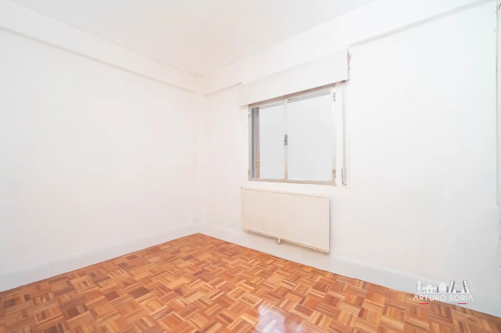 Habitación de Piso en venta en Madrid con Calefacción y Terraza