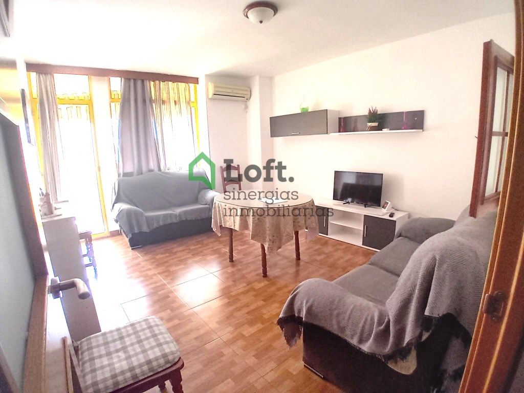 Living room of Apartment to rent in Badajoz Capital  with Air Conditioner and Furnished