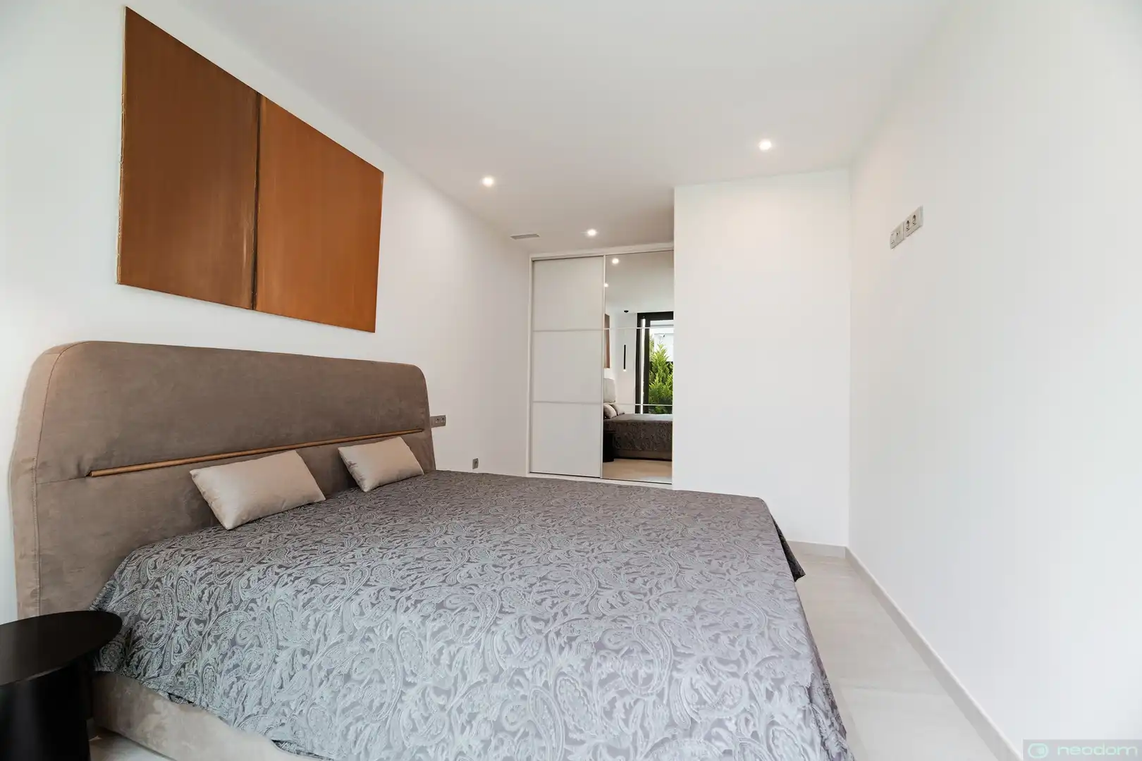 Casa amb terrassa en venda a C. Viena, imagen 3