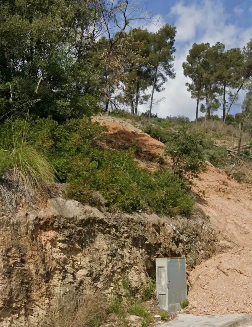 Terrenos y solares en venta en Bruguers