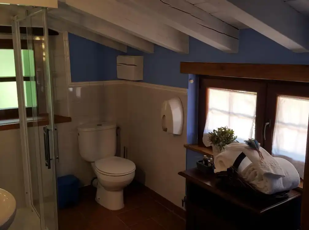 Badezimmer von Gebäude zum Verkauf in Las Rozas de Valdearroyo 