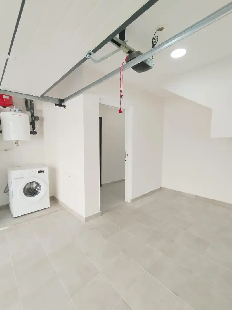 Einfamilien-Reihenhaus zur Miete in Armilla mit Heizung, Balkon und Alarm