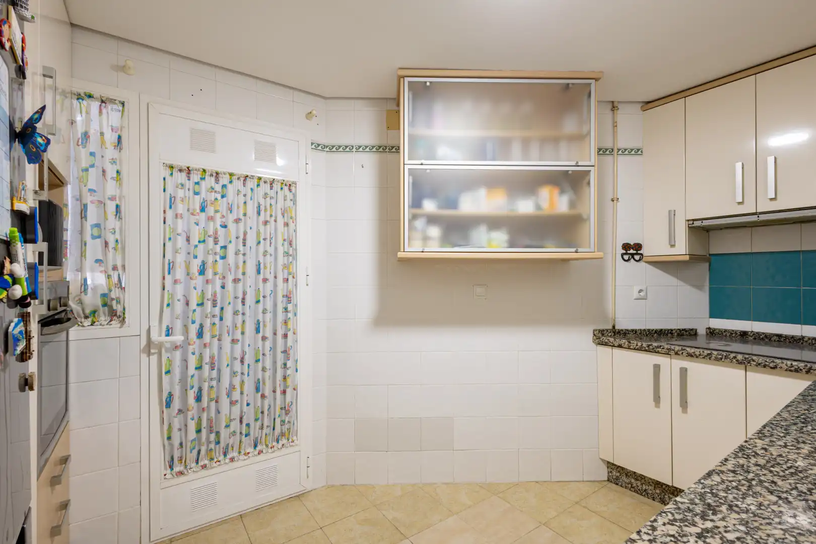 Badezimmer von Wohnungen zum Verkauf in Marbella mit Klimaanlage, Terrasse und Möbliert