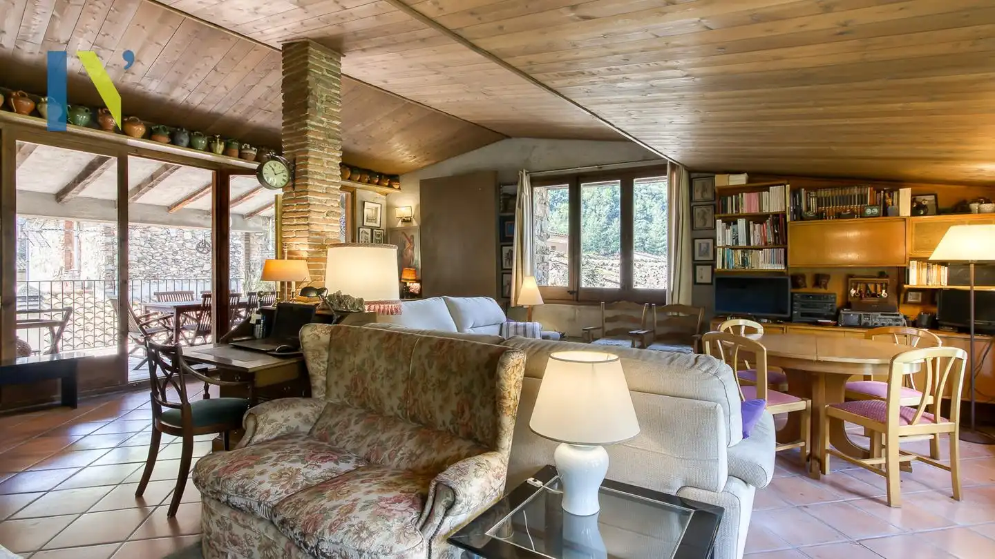Sala de estar de Finca rústica en venta en Osor con Jardín privado y Terraza