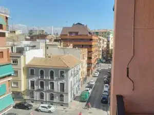 Flat with terrace to rent in Calle Pintor López Mezquita 7
