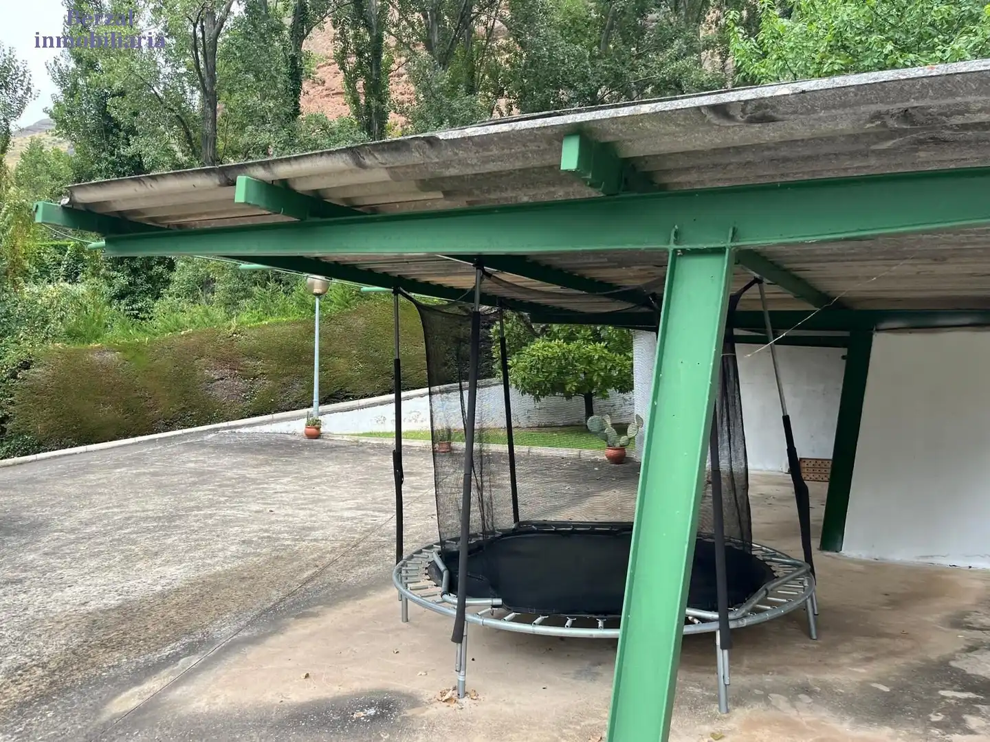 Terrassa de Casa o xalet en venda en Sorzano amb Jardí privat, Terrassa i Traster