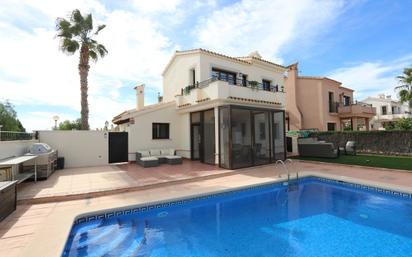 Vista exterior de Casa o xalet en venda en Fuente Álamo de Murcia amb Aire condicionat, Terrassa i Piscina