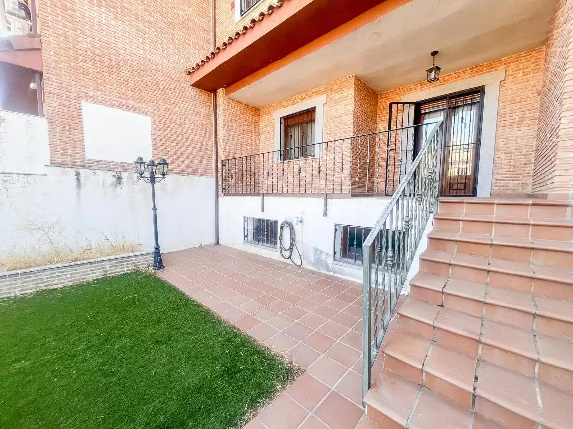 Exterior view of Detached homes for sale in Navalcarnero  with Heating and Community pool