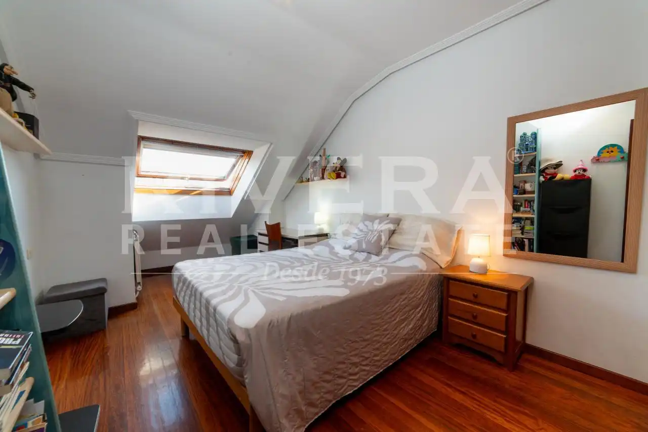 Bedroom of Attic for sale in Vigo   with Heating, Terrace and Storage room