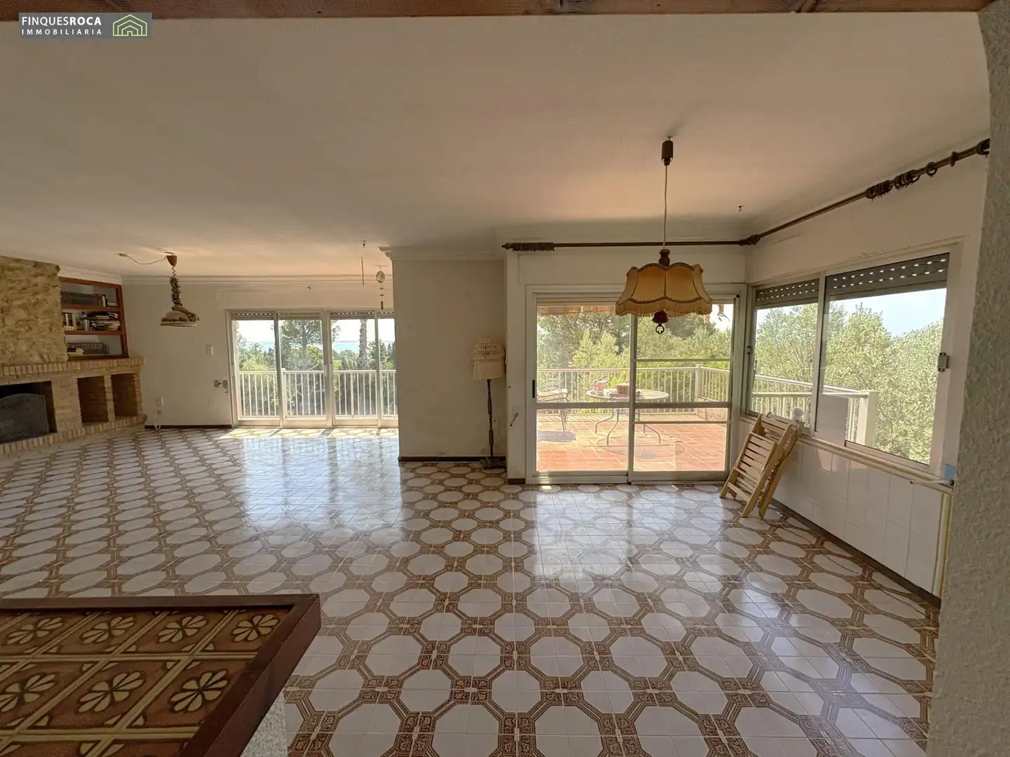 Sala d'estar de Casa o xalet en venda en Alcanar amb Aire condicionat, Calefacció i Jardí privat