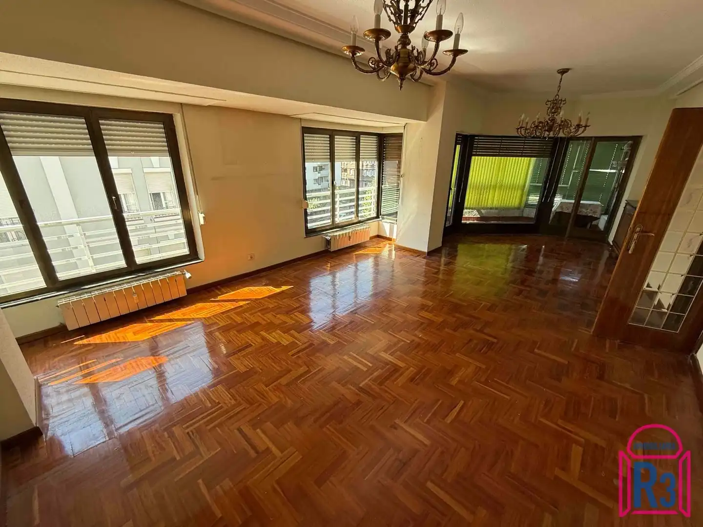 Wohnzimmer von Wohnung zur Miete in León Capital  mit Heizung und Terrasse