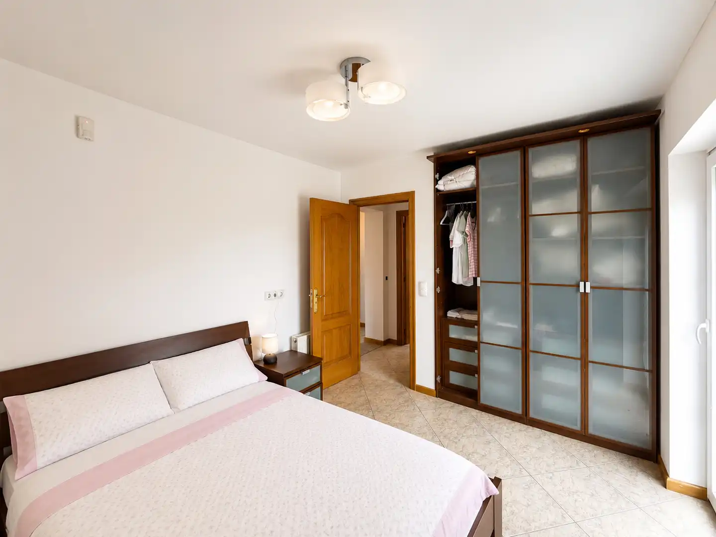 House with terrace for sale in Carrer Requesens 167, imagen 6