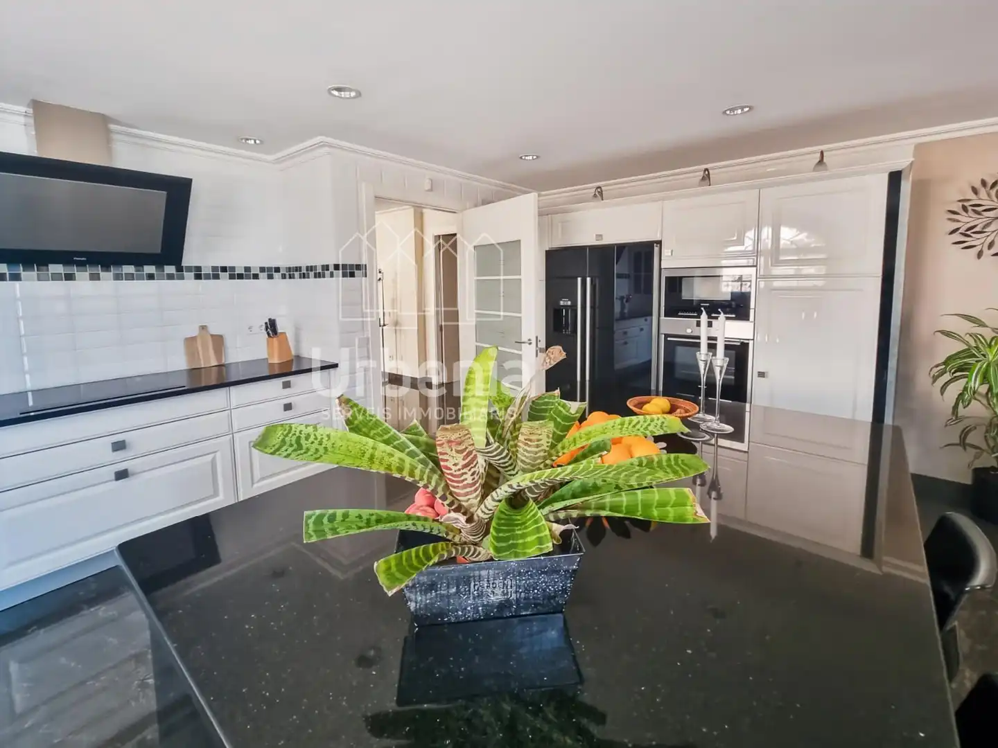 Kitchen of Houses for sale in Sant Andreu de Llavaneres  with Air Conditioner, Heating and Swimming Pool