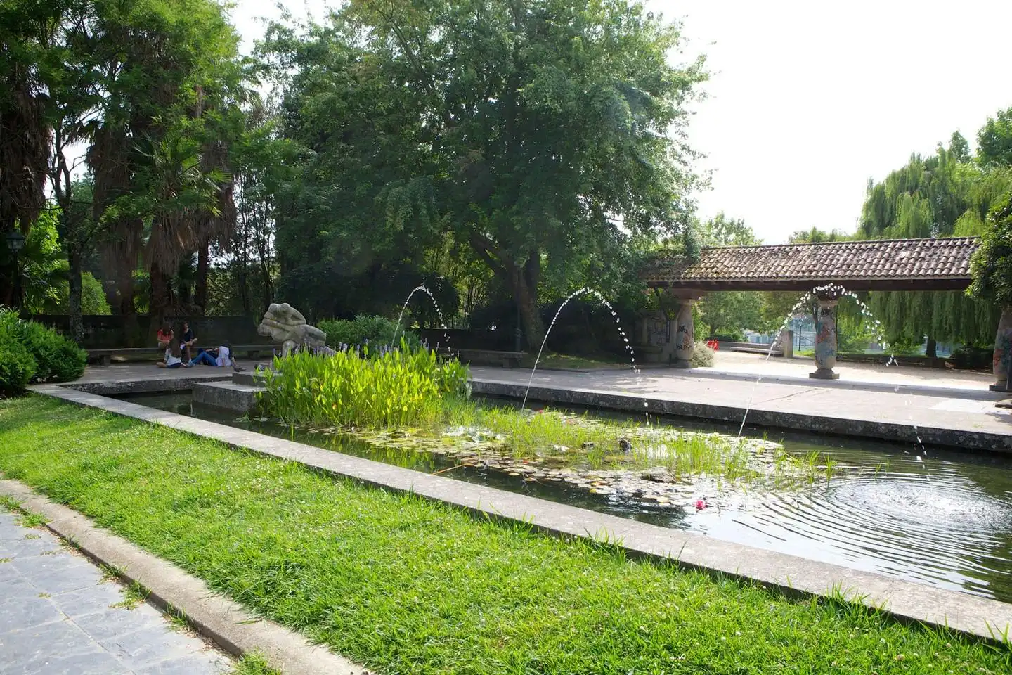 Jardí de Pis en venda en Vigo  amb Calefacció, Parquet i Traster