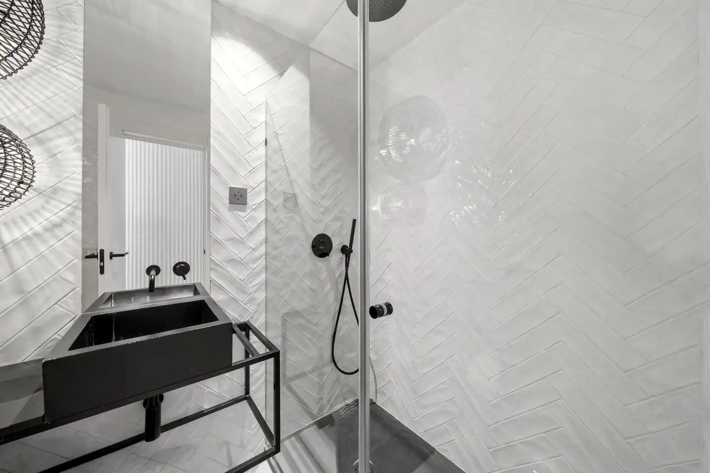 Badezimmer von Wohnung zur Miete in Madrid mit Klimaanlage, Heizung und Möbliert
