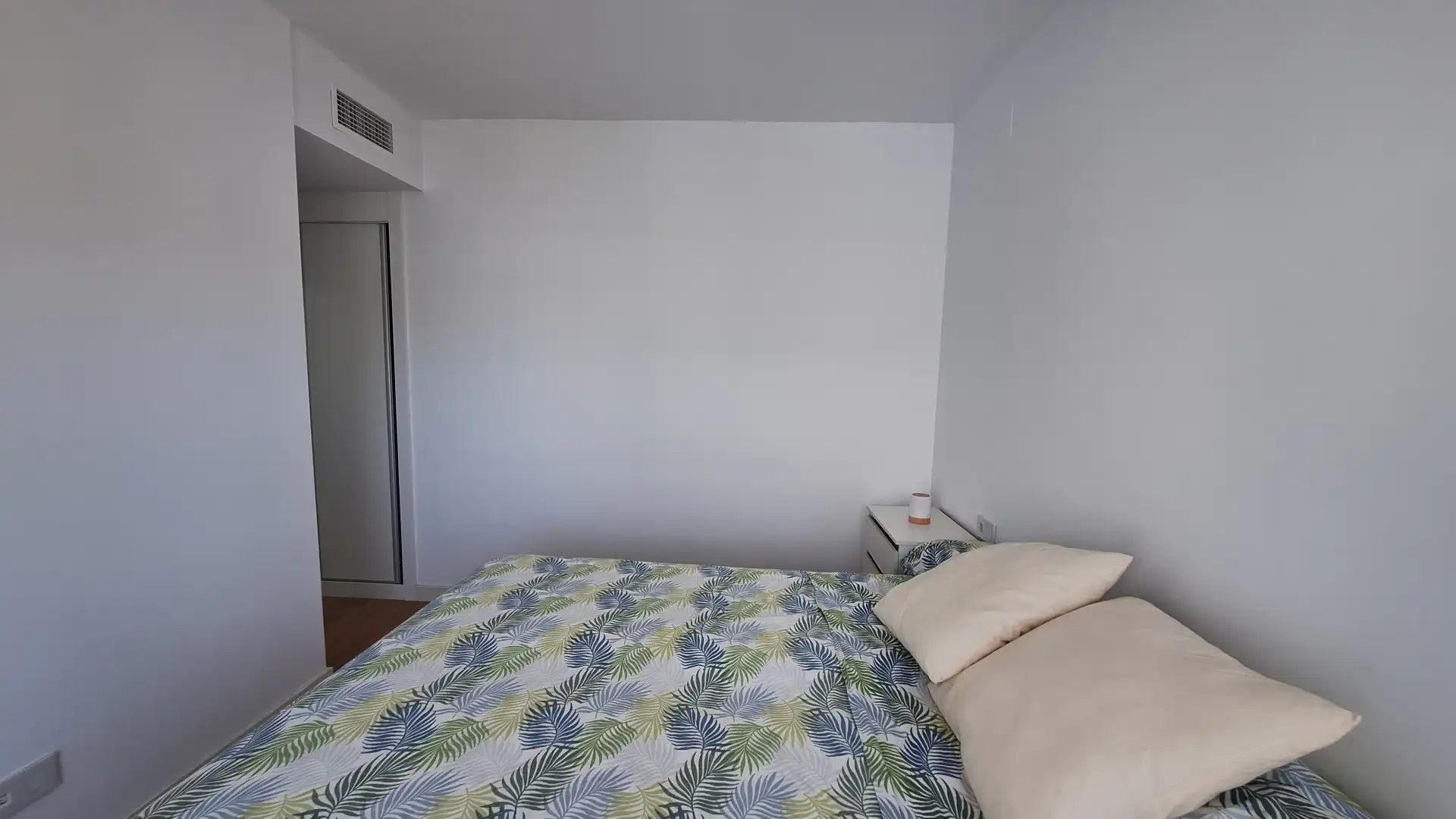 Bedroom of Flat for sale in Estepona  with Air Conditioner, Storage room and Swimming Pool