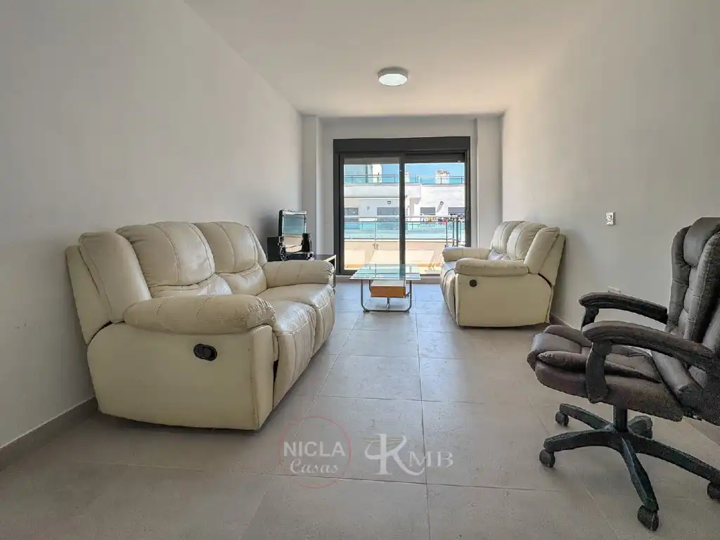 Sala de estar de Apartamento en venta en Garrucha con Aire acondicionado, Terraza y Amueblado