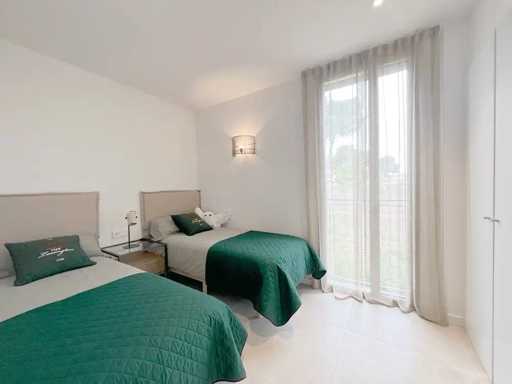 Schlafzimmer von Wohnung zur Miete in Salou mit Klimaanlage, Heizung und Terrasse