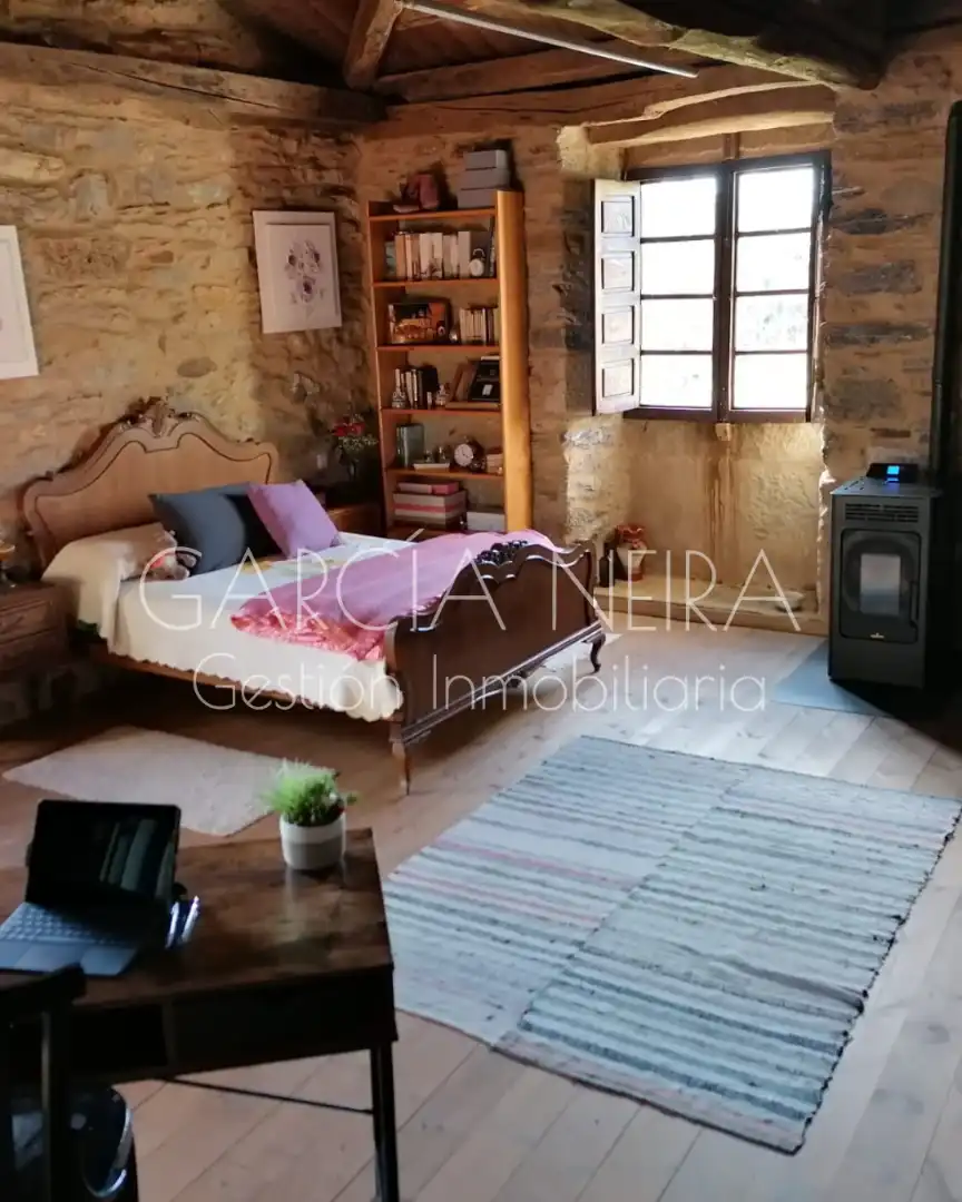Habitación de Finca rústica en venta en Baralla con Jardín privado, Parquet y Amueblado