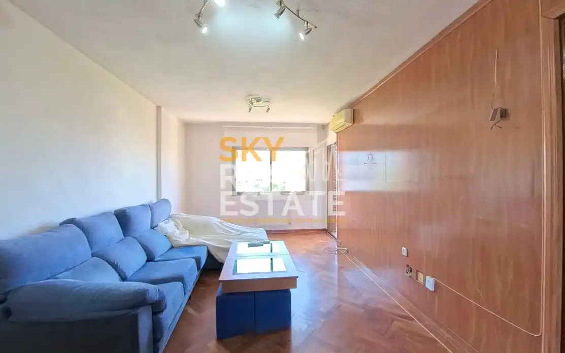 Living room of Flat for sale in Fuenlabrada  with Air Conditioner, Furnished and Balcony