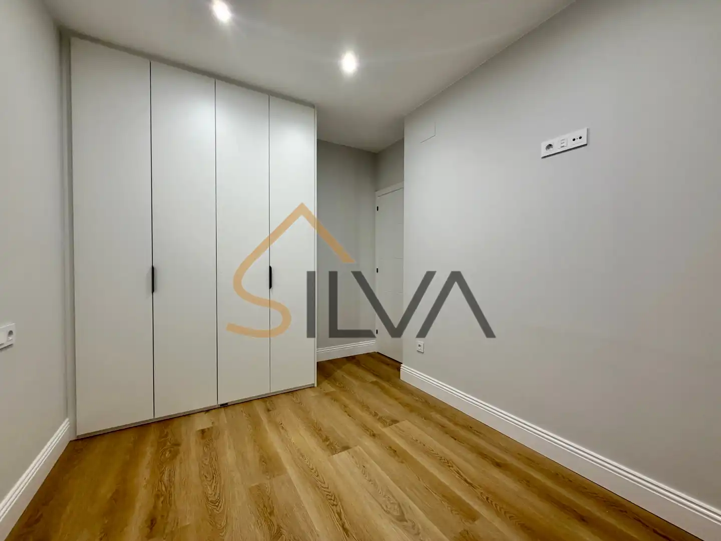 Habitación de Piso en venta en Lugo con Calefacción, Horno y Microondas