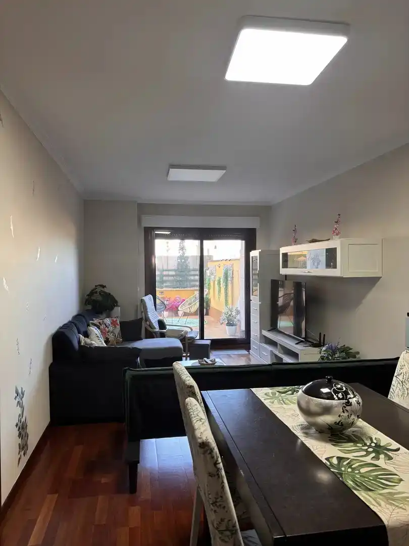 Wohnzimmer von Erdgeschoss zum Verkauf in O Grove   mit Klimaanlage, Heizung und Privatgarten