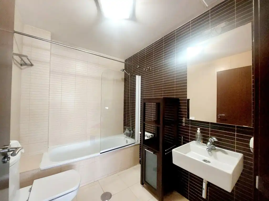 Bathroom of Apartments for sale in Badajoz