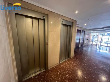 Piso con ascensor en venta en Calle LEGION ESPAÑOLA