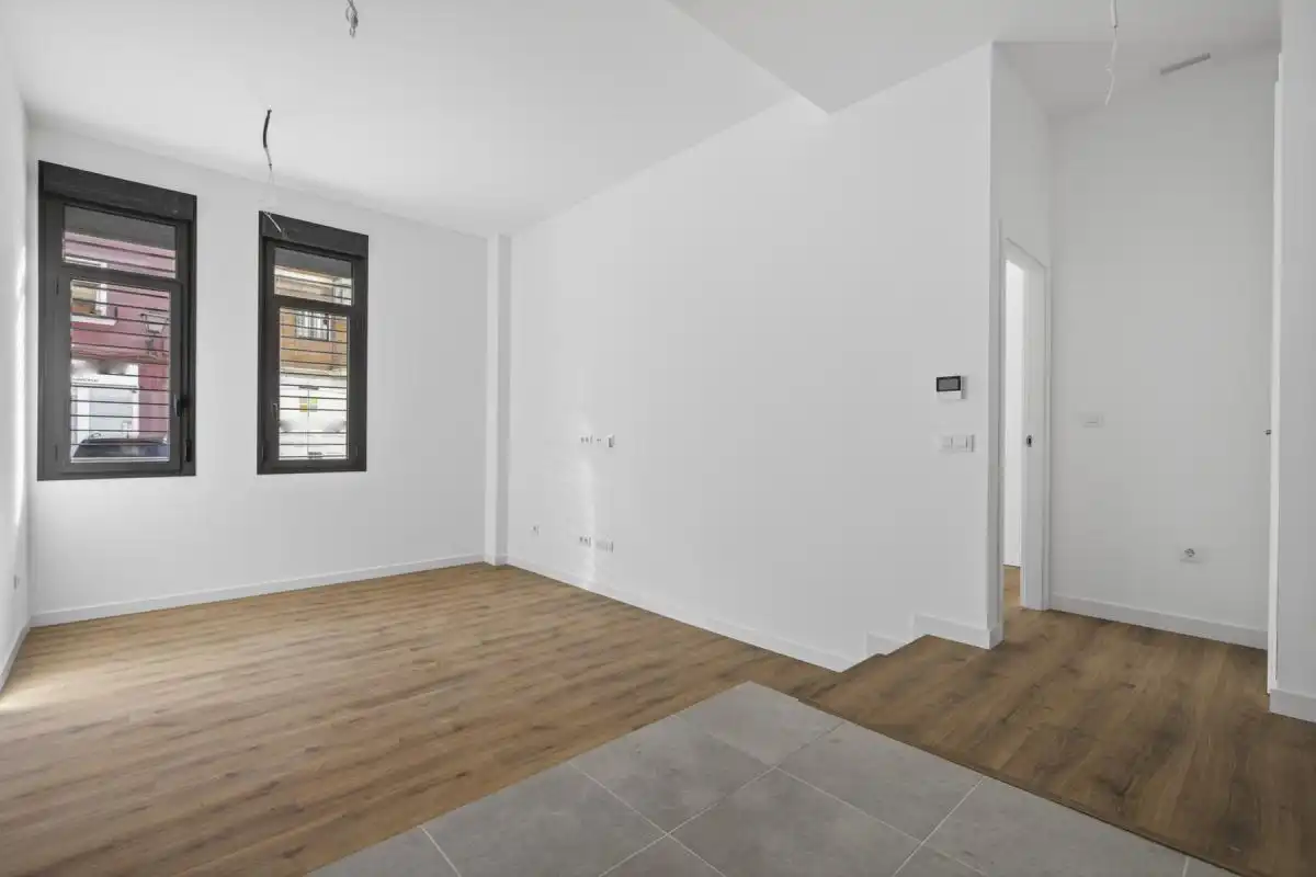 Planta baja en venta en Sevilla con Aire acondicionado, Calefacción y Jardín privado