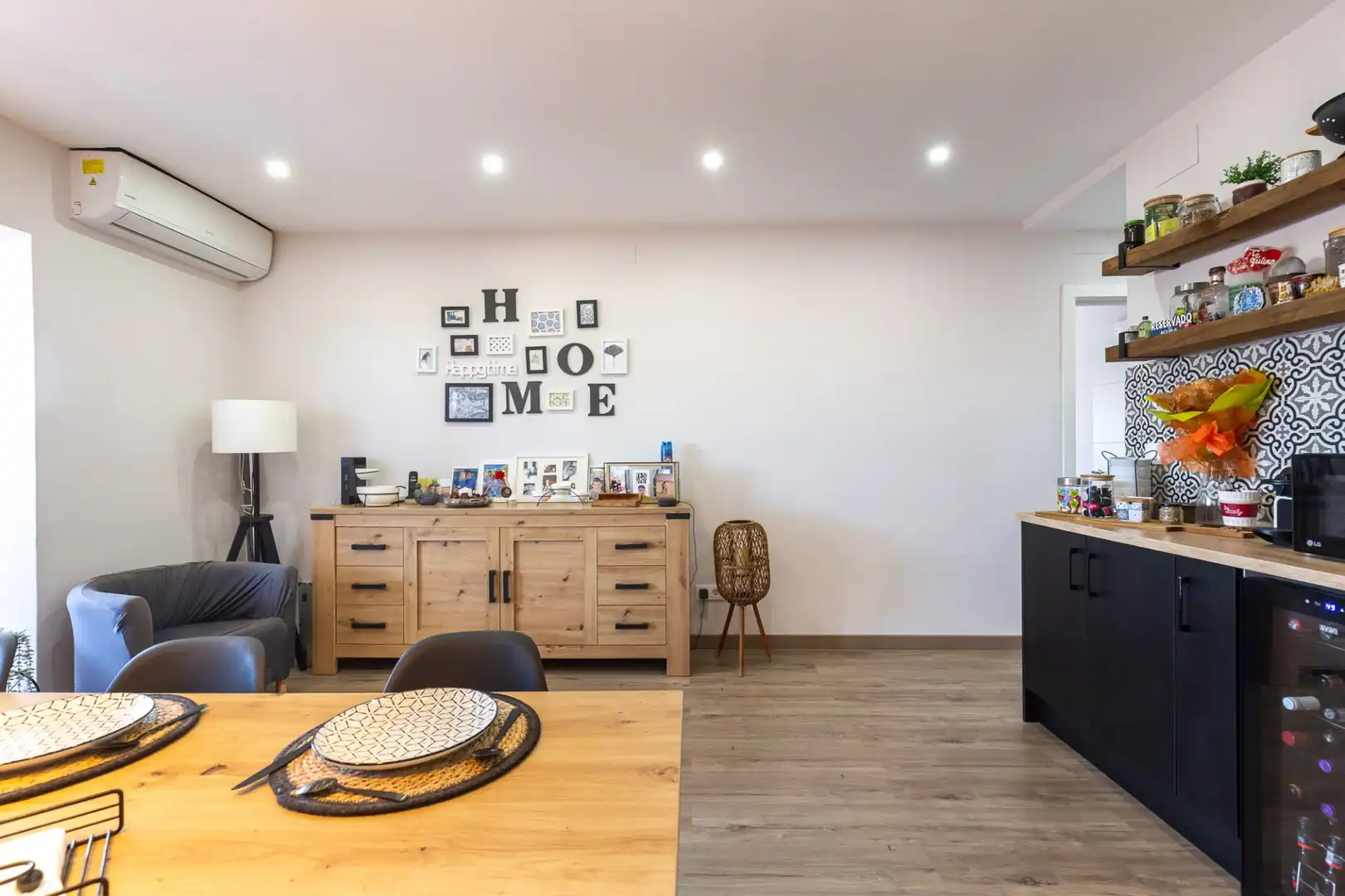 Sala de estar de Ático en venta en Rubí con Aire acondicionado, Calefacción y Terraza
