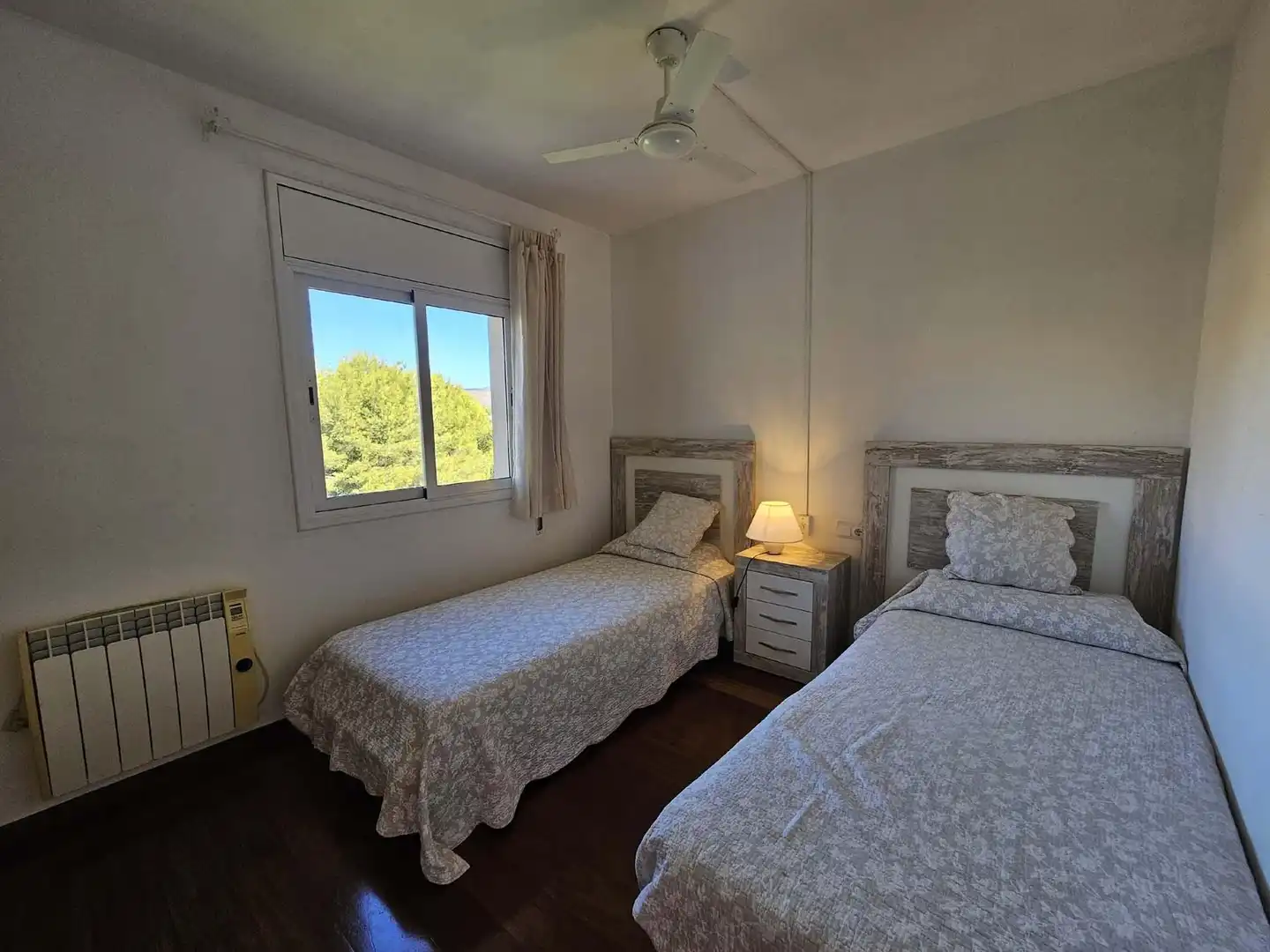 Dormitori de Apartament en venda en Sant Feliu de Guíxols amb Calefacció, Parquet i Terrassa